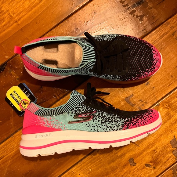 Skechers Shoes - NWT Skechers shoes